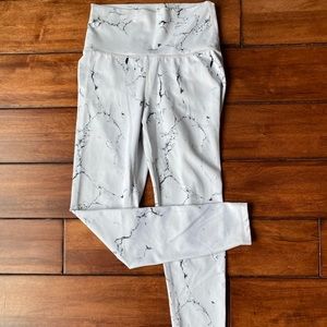 Echt marble leggings scrunch butt